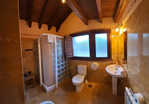Baño completo con ducha